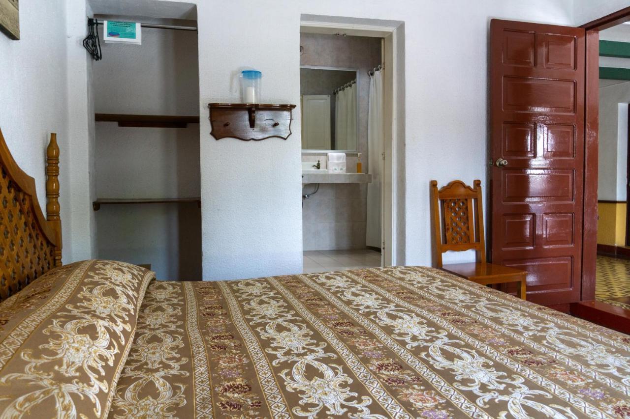 Hotel Colonial
